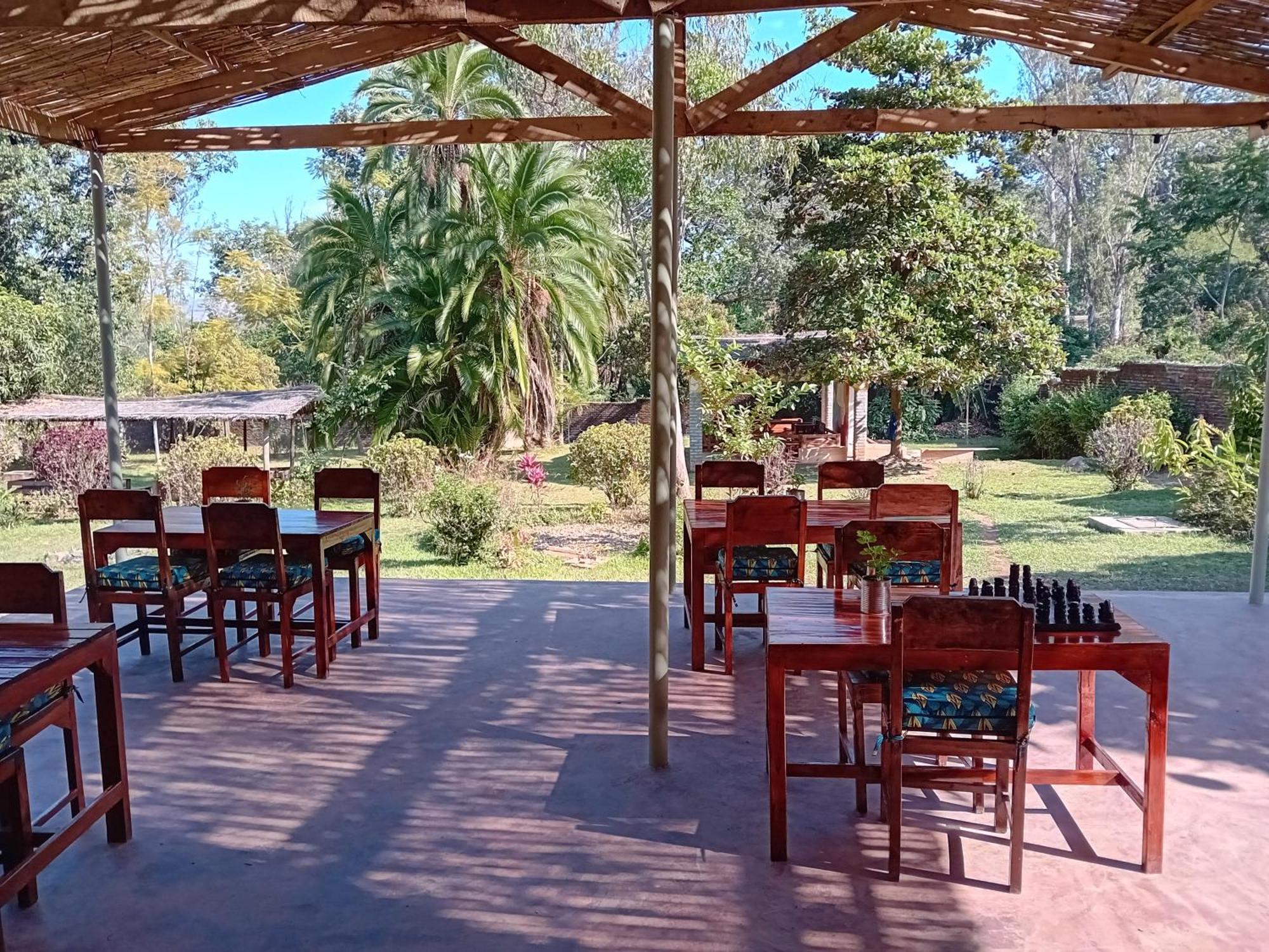 Blend Lodge And Kitchen - Pakachere Zomba ภายนอก รูปภาพ
